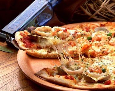 Рецепта за приготвяне на пица с морски дарове у дома