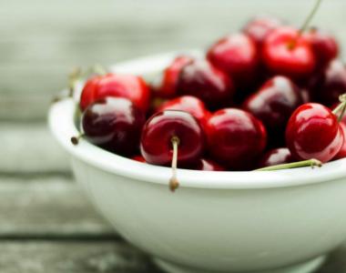 Los beneficios y perjuicios de las cerezas para la salud humana. El efecto diurético de las cerezas.