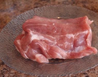 Мясо, запеченное с овощами в духовке Свинина, тушенная с овощами – классический рецепт